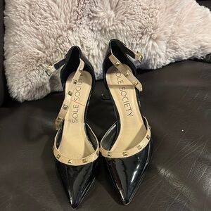 Sole Society Black and Gold Heels with Pointed Toe